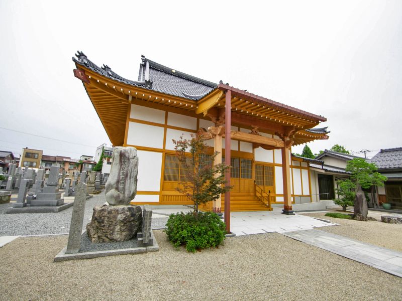 凉善寺墓地