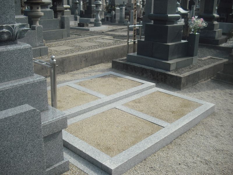 凉善寺墓地