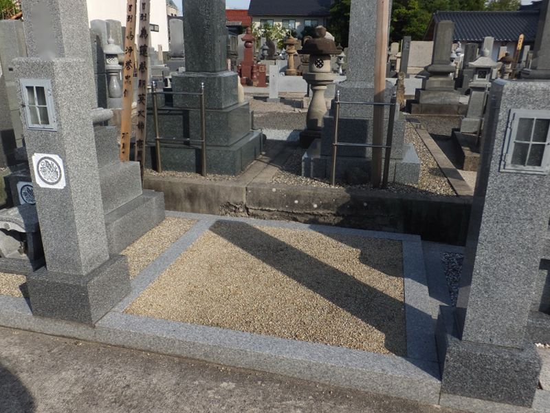 凉善寺墓地