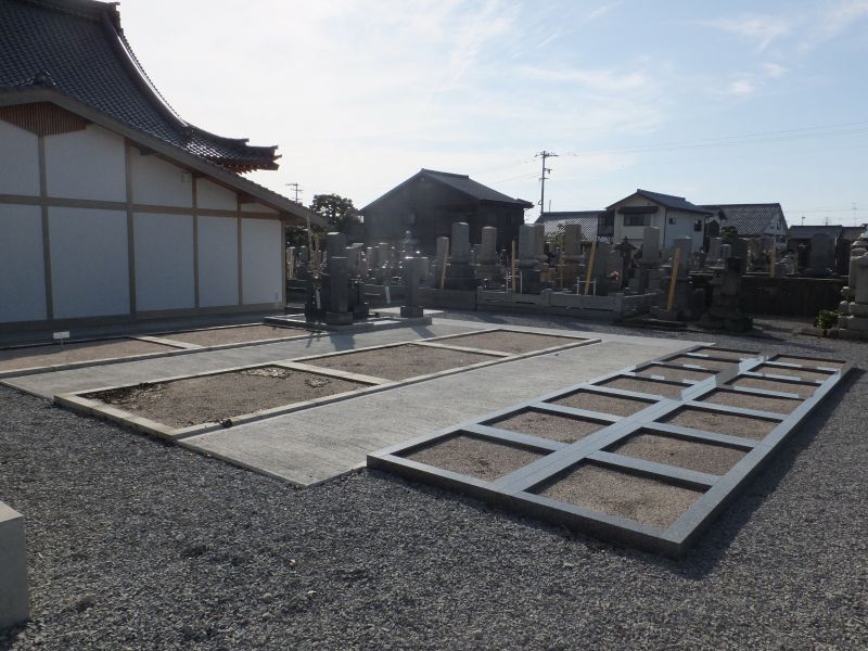 凉善寺墓地