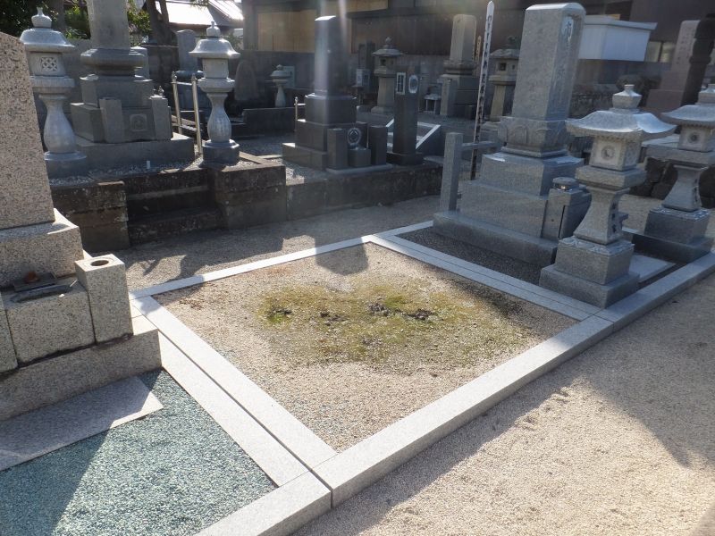 凉善寺墓地