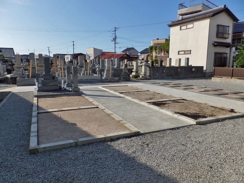 凉善寺墓地