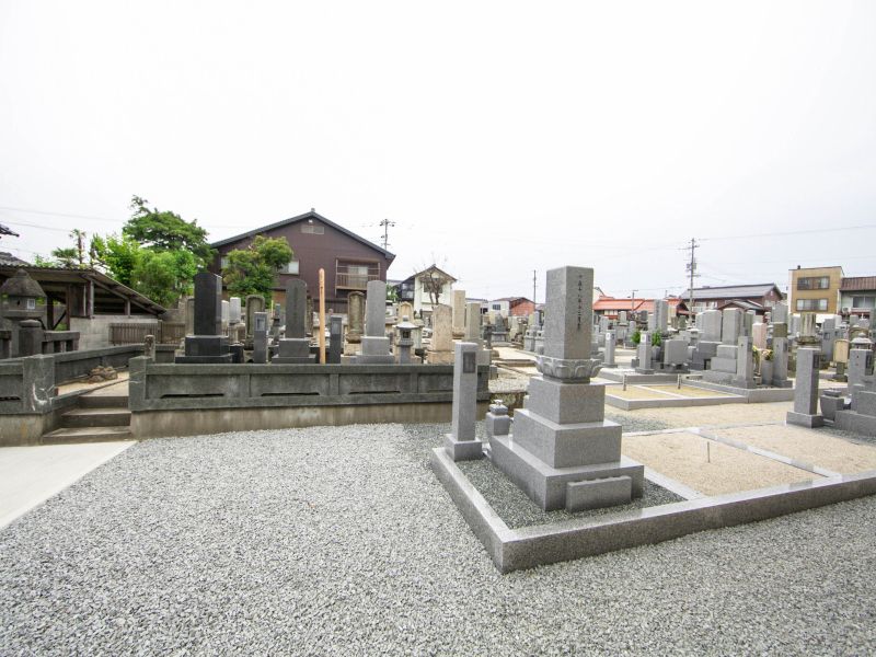 凉善寺墓地
