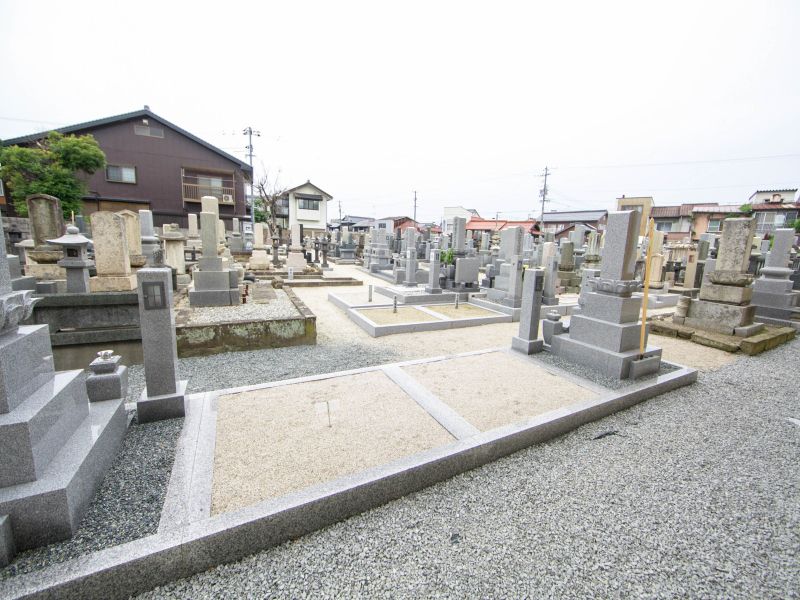 凉善寺墓地
