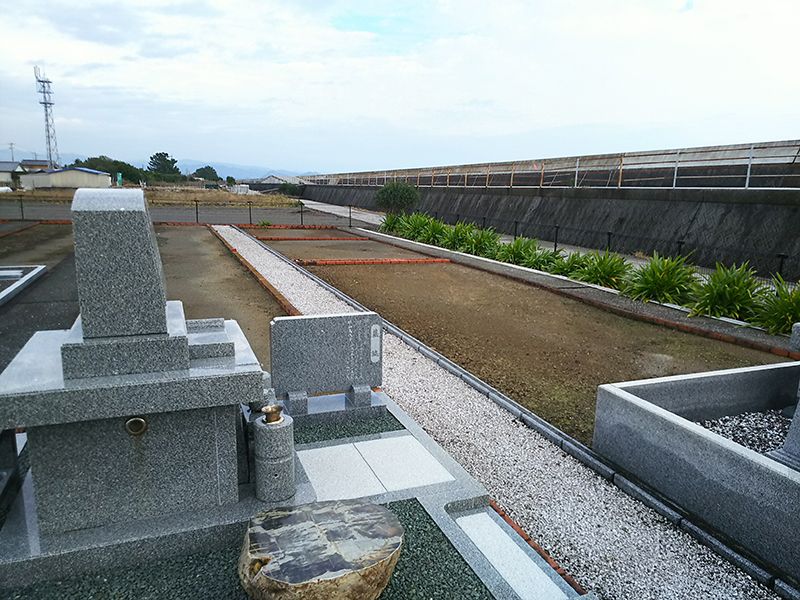 空港霊園
