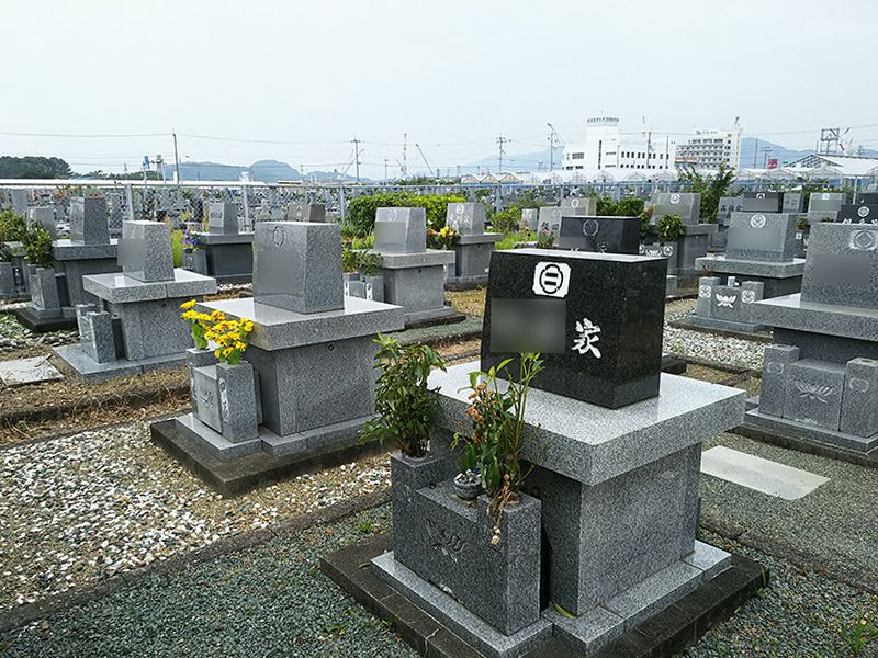 高知市営 三里墓地公園