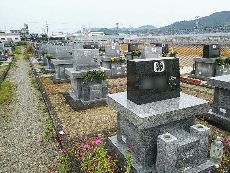 高知市営 三里墓地公園