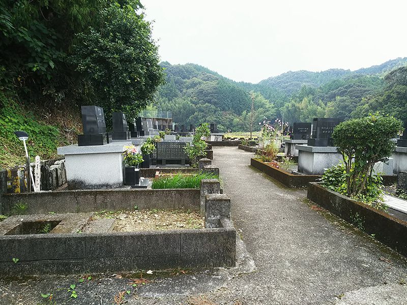 高知市営 上秋山墓地