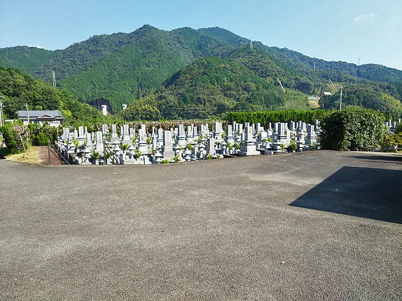 宿毛市立墓地公園