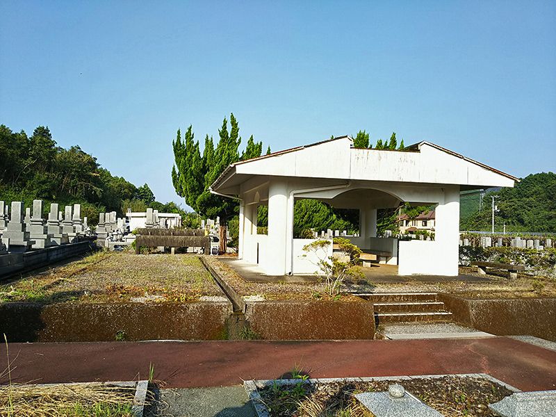宿毛市立墓地公園