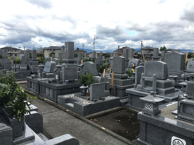 西沼寺墓苑