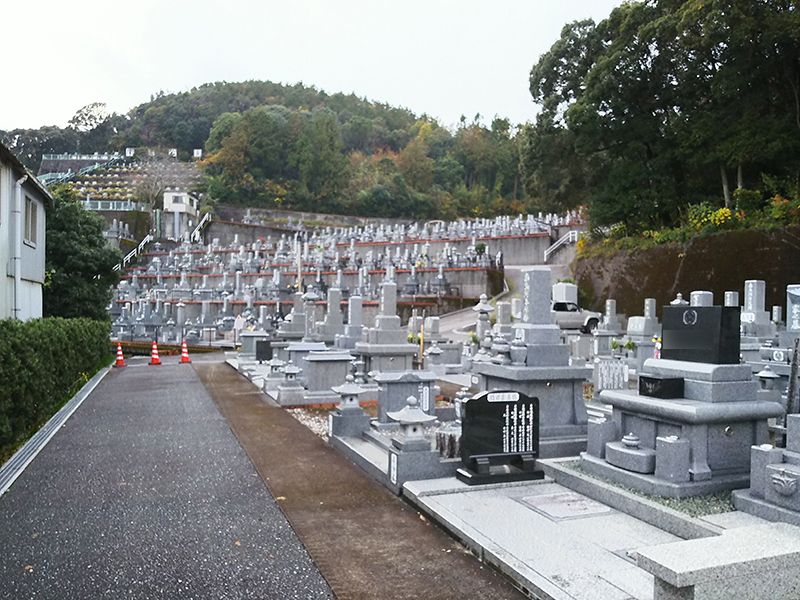 第六・南国公園墓地