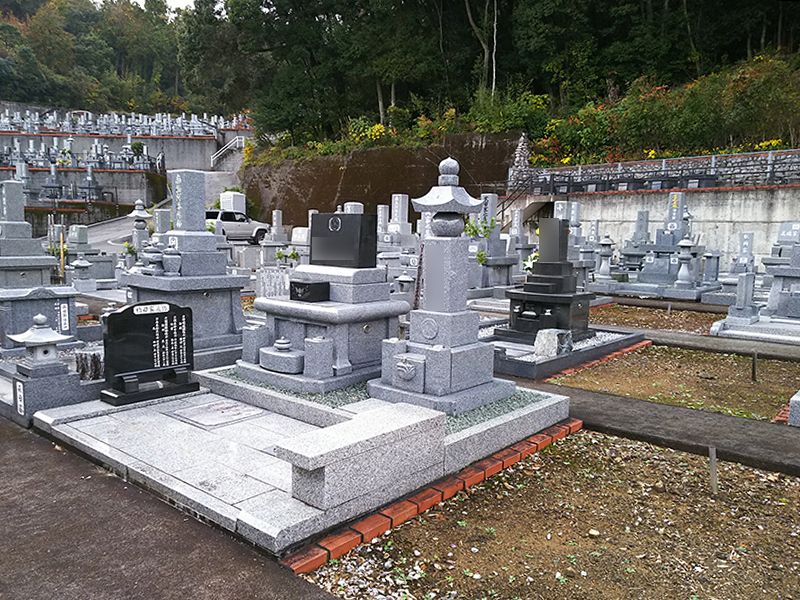 第六・南国公園墓地