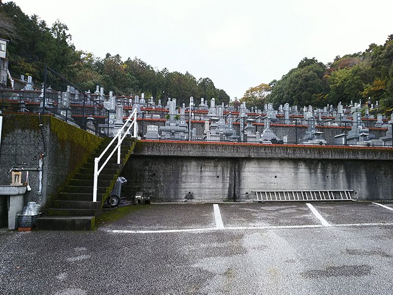 第六・南国公園墓地