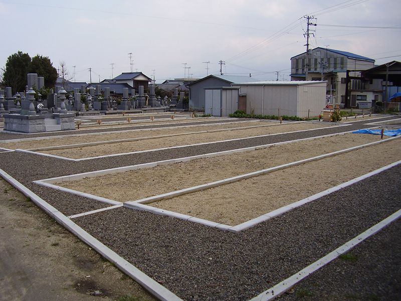 長覚寺 西方苑墓地