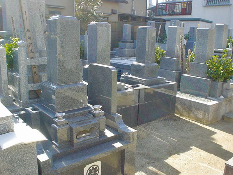 宝林寺墓苑