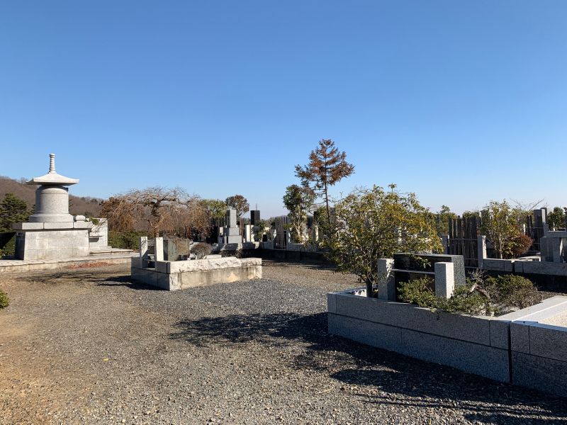 耕雲寺永代供養塔
