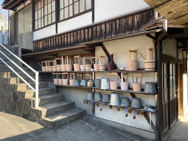 威徳寺墓地