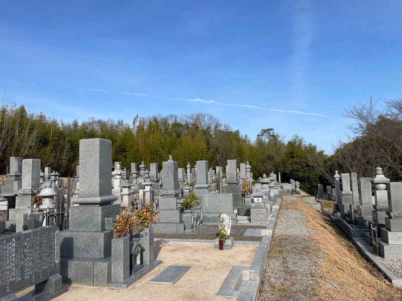 能満寺墓地