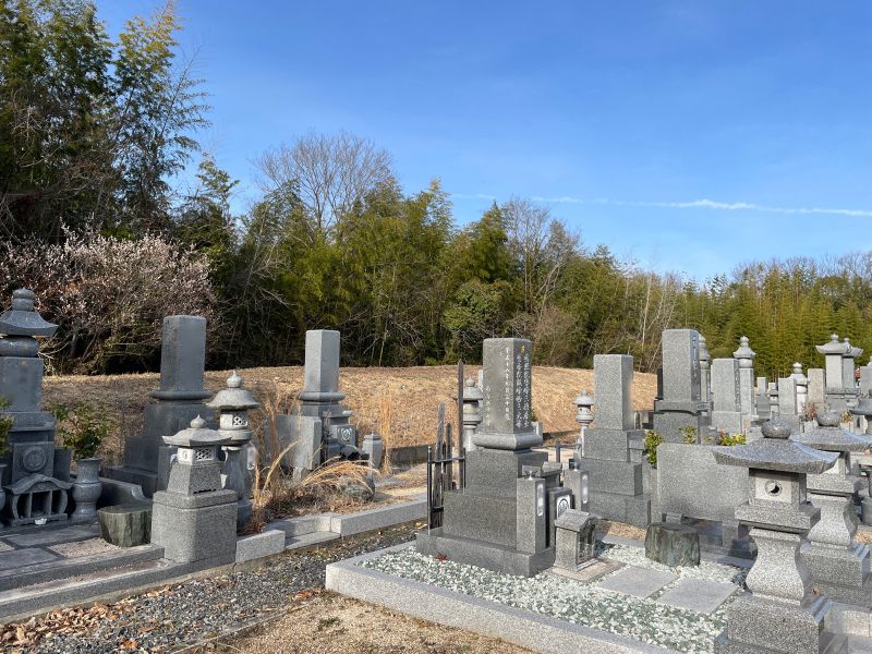 能満寺墓地