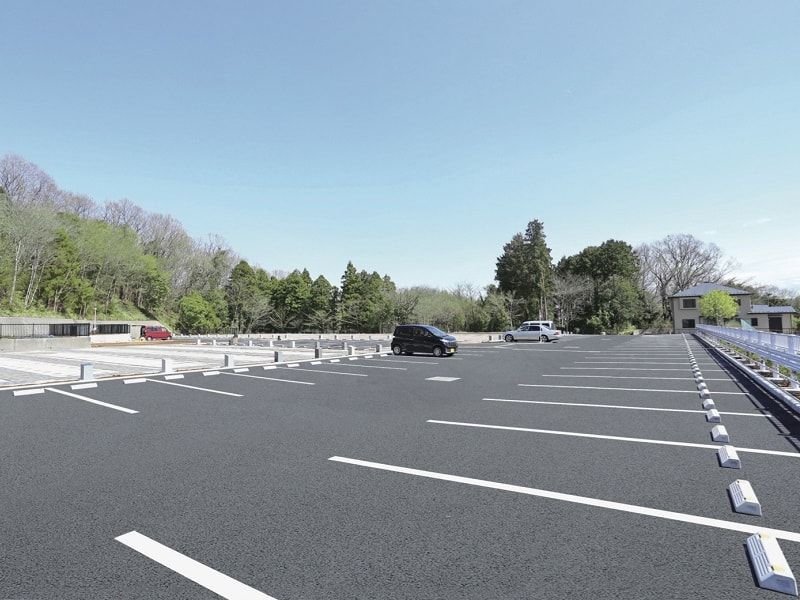 メモリアルパーク厚木ふるさとの丘　広い駐車場