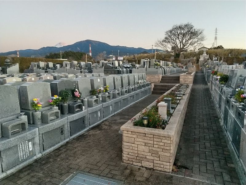 愛鷹メモリアルガーデン