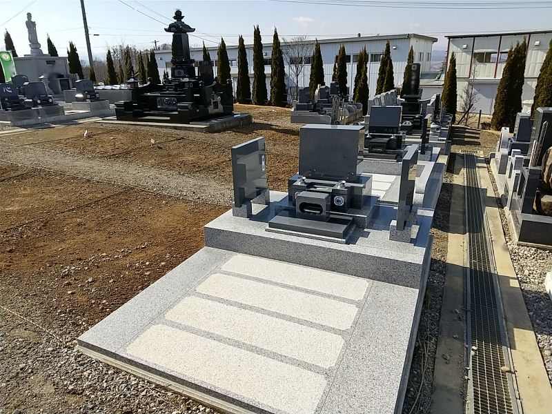 御牧原ほたるの里 絆霊園