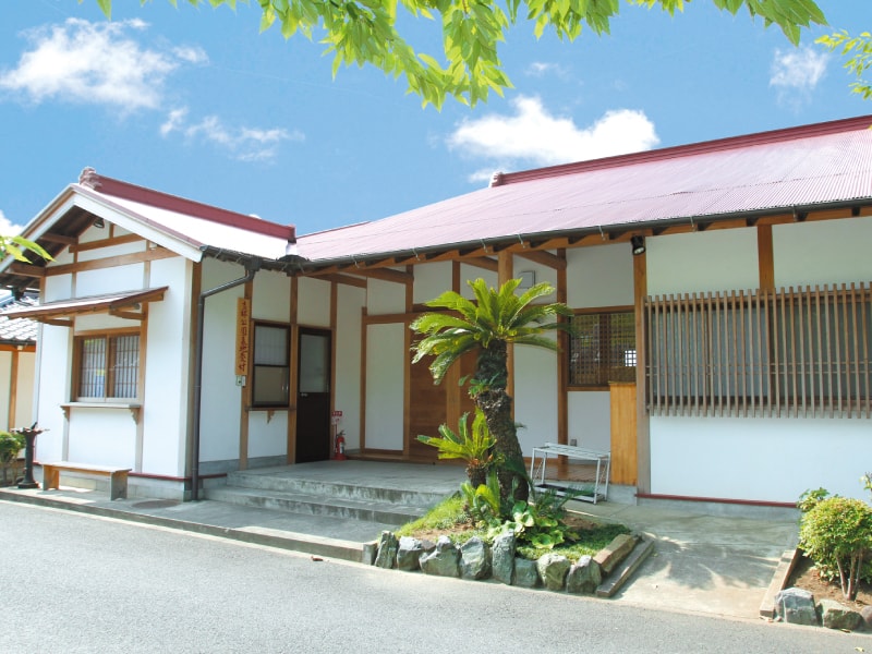 湯河原吉祥公園墓地　現地案内所・休憩所