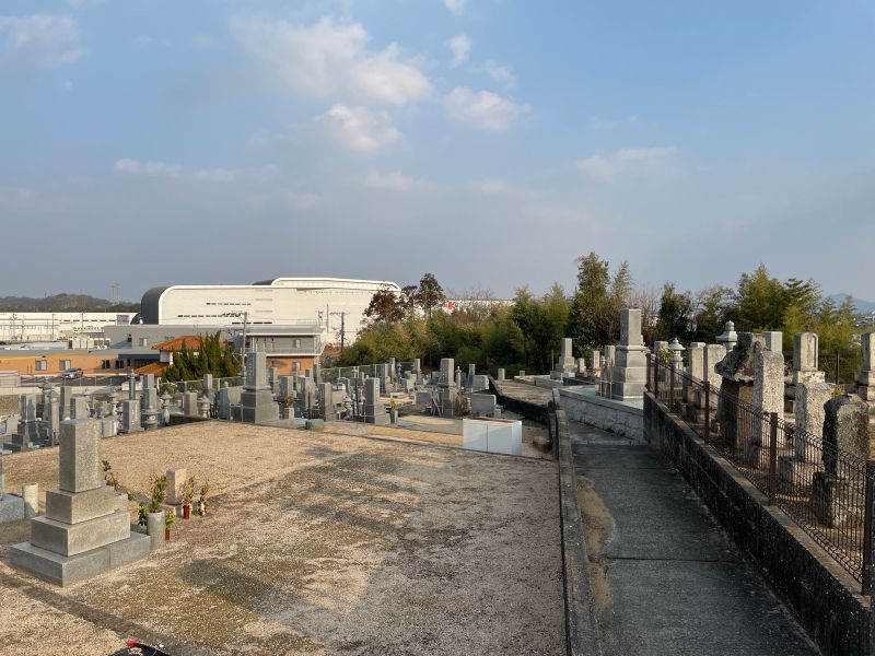 中帯江墓地