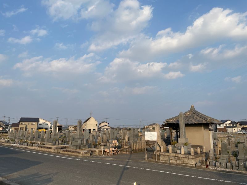 西田墓地