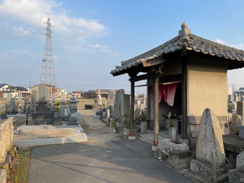 西田墓地