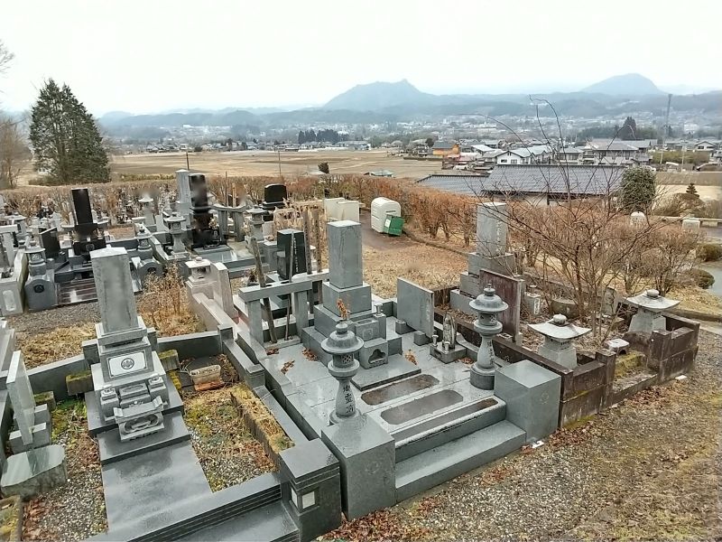 あがつま共同霊園