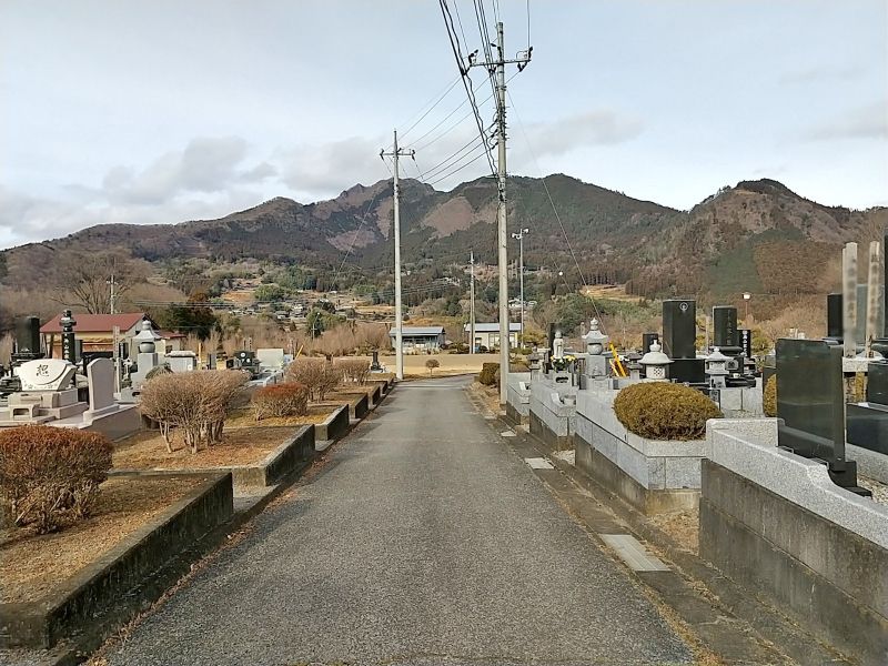 あづま共同霊園
