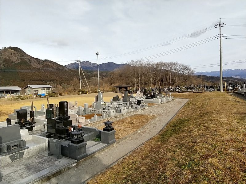 あづま共同霊園