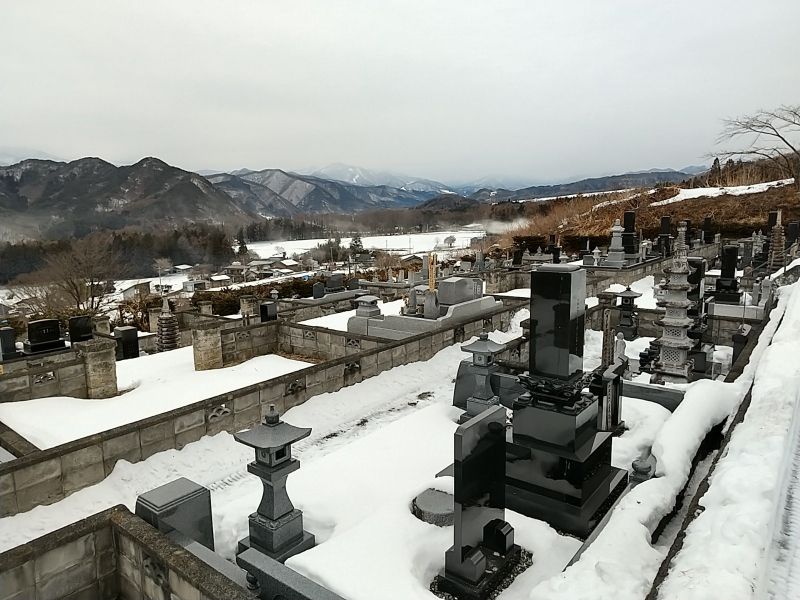 沼田市平川墓地