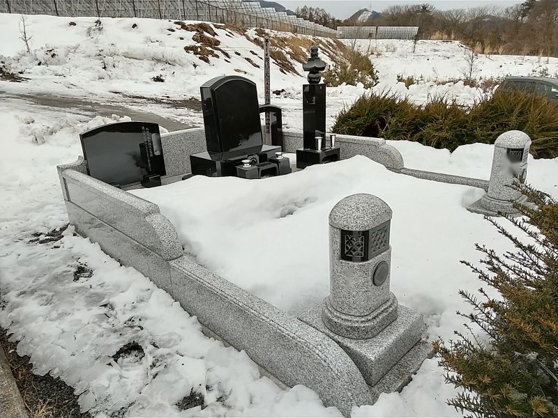 沼田市平川墓地
