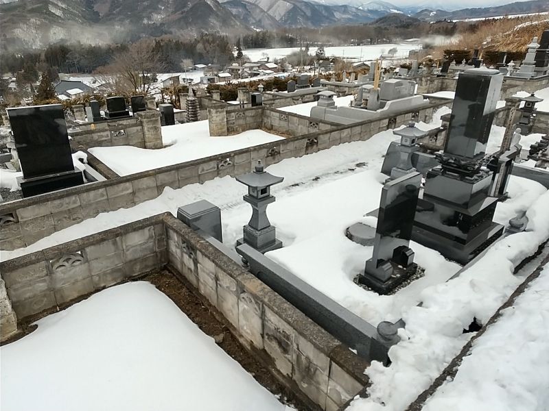 沼田市平川墓地