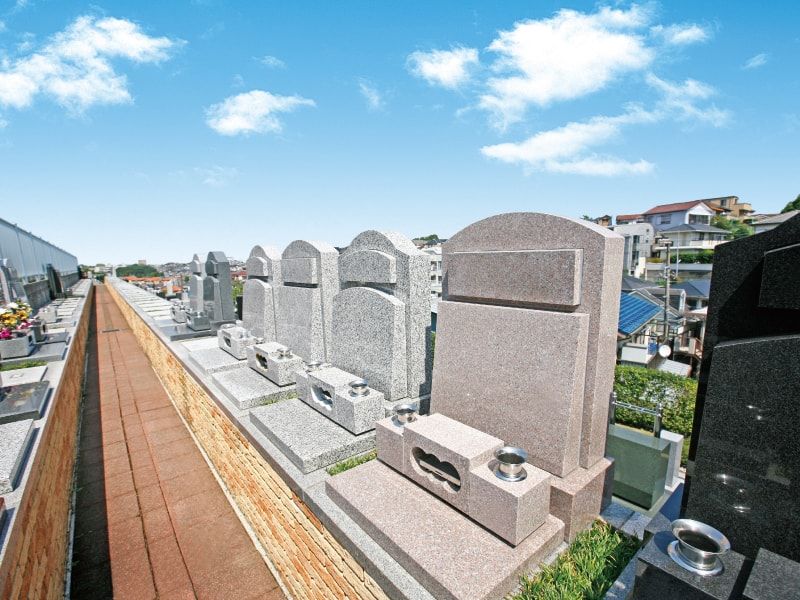 横浜中央霊園　「テラス型墓所」