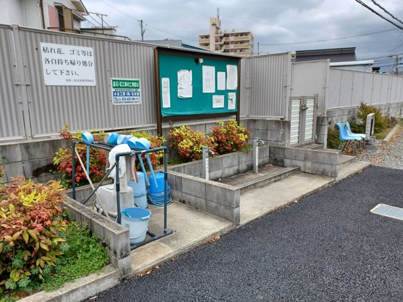 堀溝・新家墓地