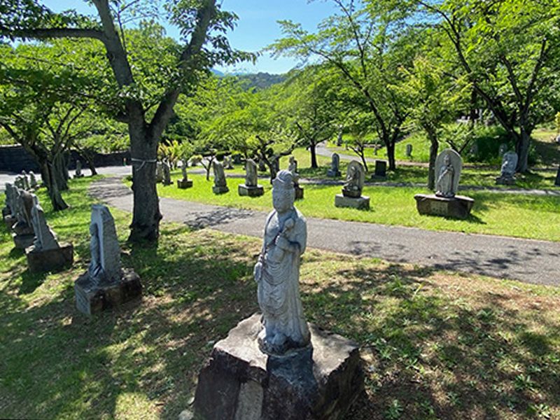 地産霊園
