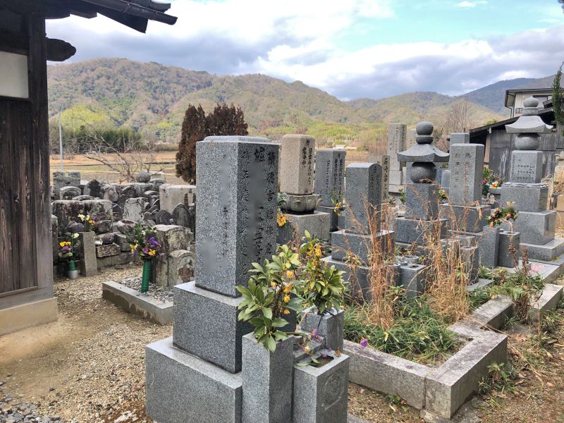 河原墓地