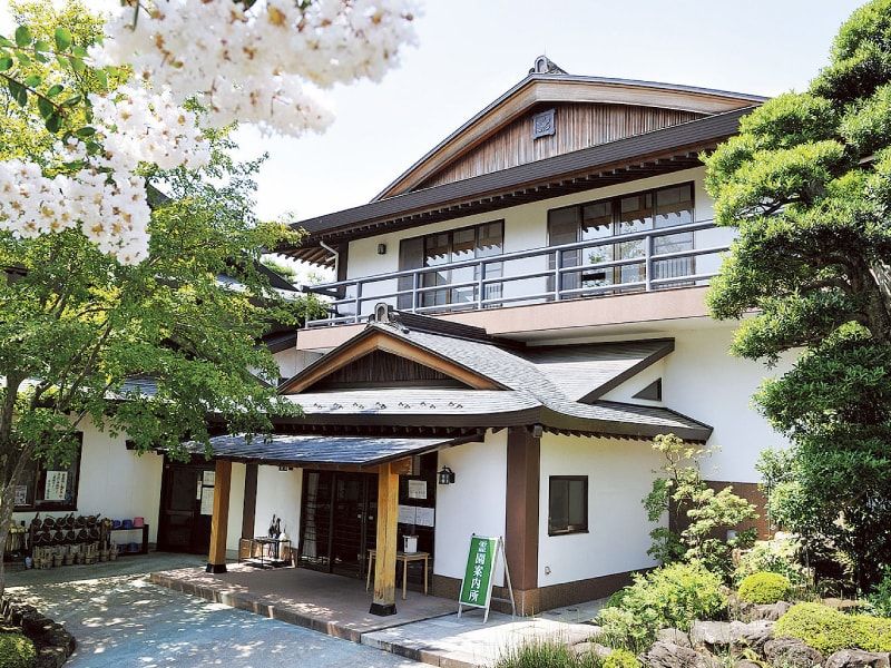 日蓮宗 寳祐山 大法寺・まや霊園　ホール休憩室・霊園案内所