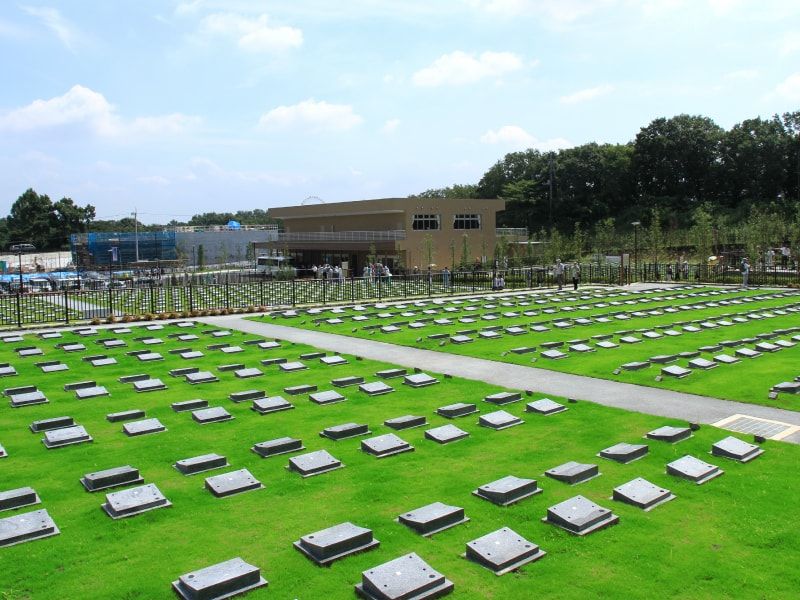 公営 稲城・府中メモリアルパーク 芝上墓地