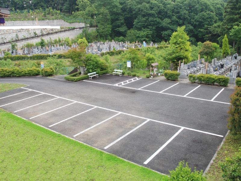 青葉霊苑　駐車場