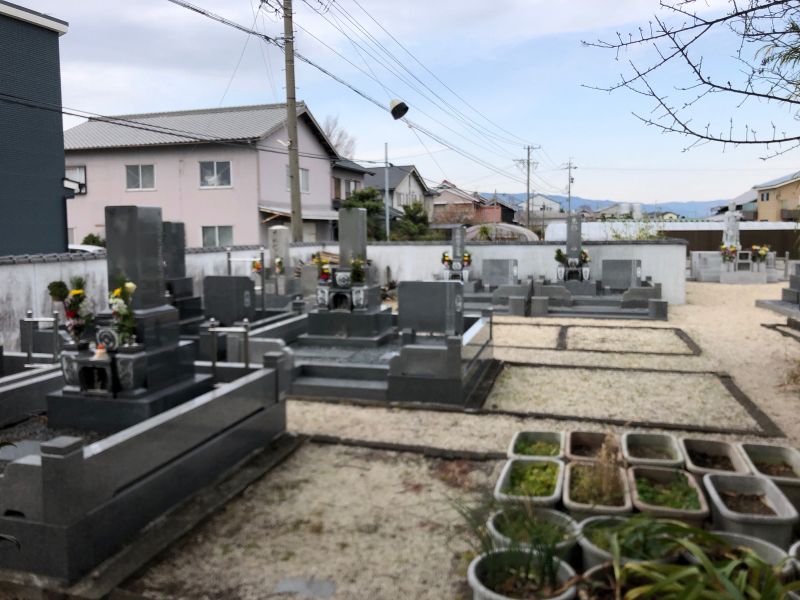 源空寺墓地