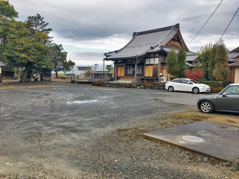 法王寺墓苑