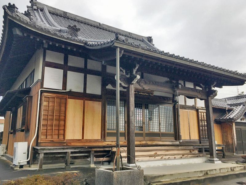 法王寺墓苑