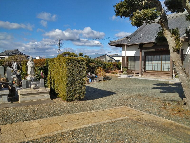東光寺墓苑