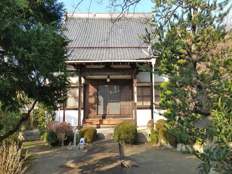 悟春院霊苑