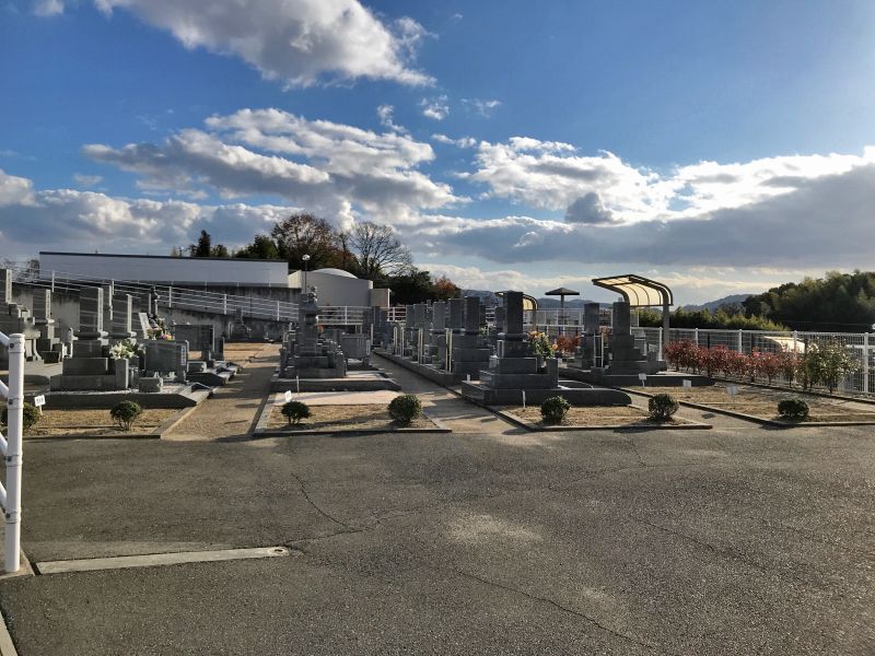 オアシス霊園 倉敷 永代供養墓「優灯」